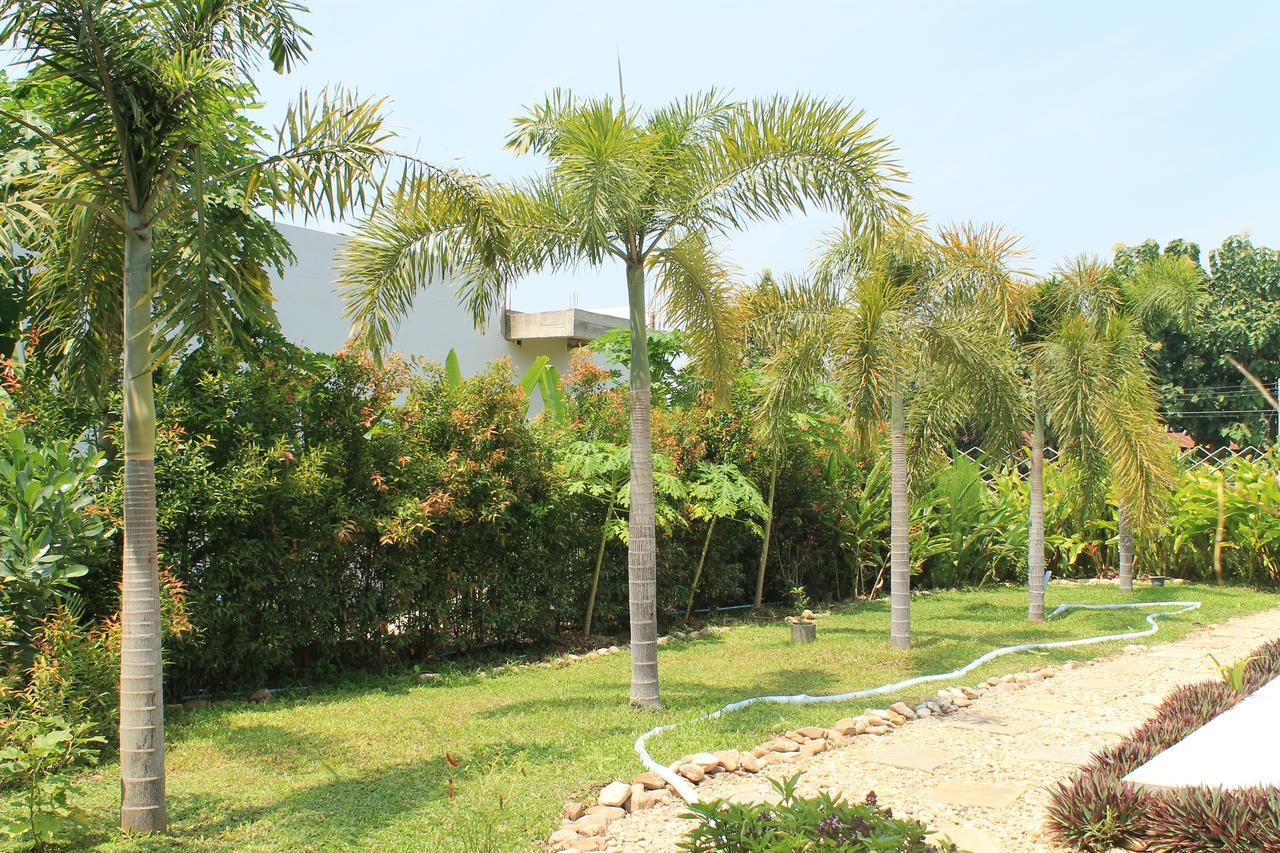 Jim Guesthouse Kanchanaburi Exterior foto